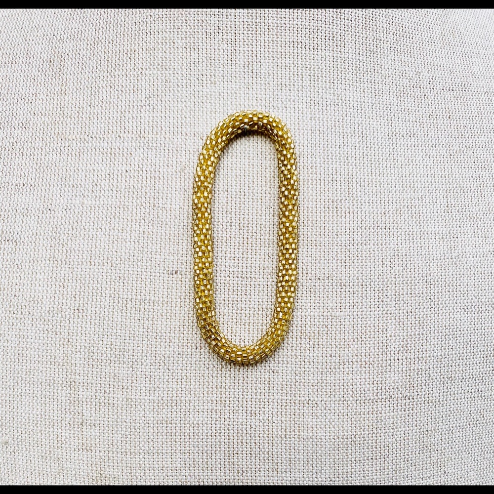 6 Bracelets - image 1